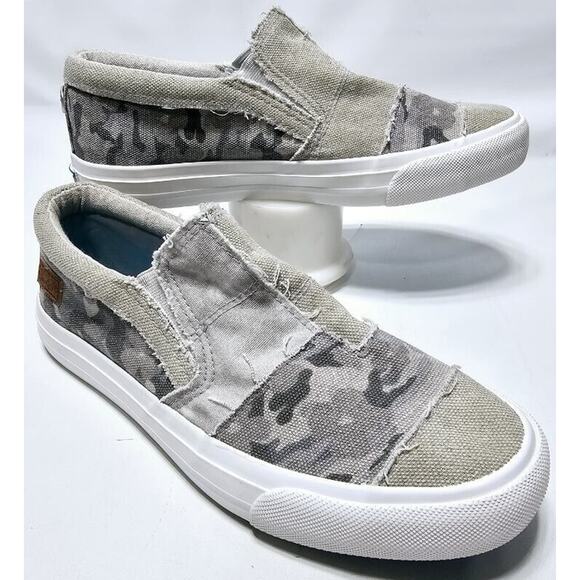 Blowfish Malibu Maddox Camo Slip-on Women's Sneaker Shoes Lt Green/Gray Sz 6.5 - Picture 1 of 7